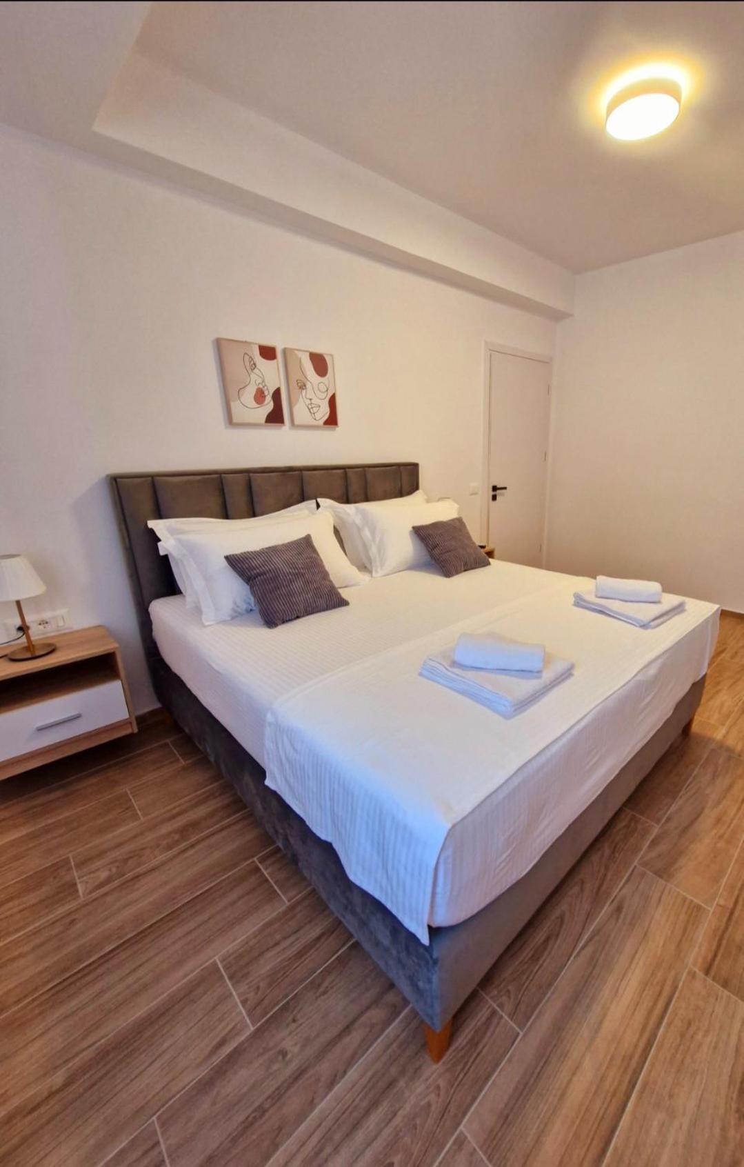 Villa Virginia Sarande Bagian luar foto